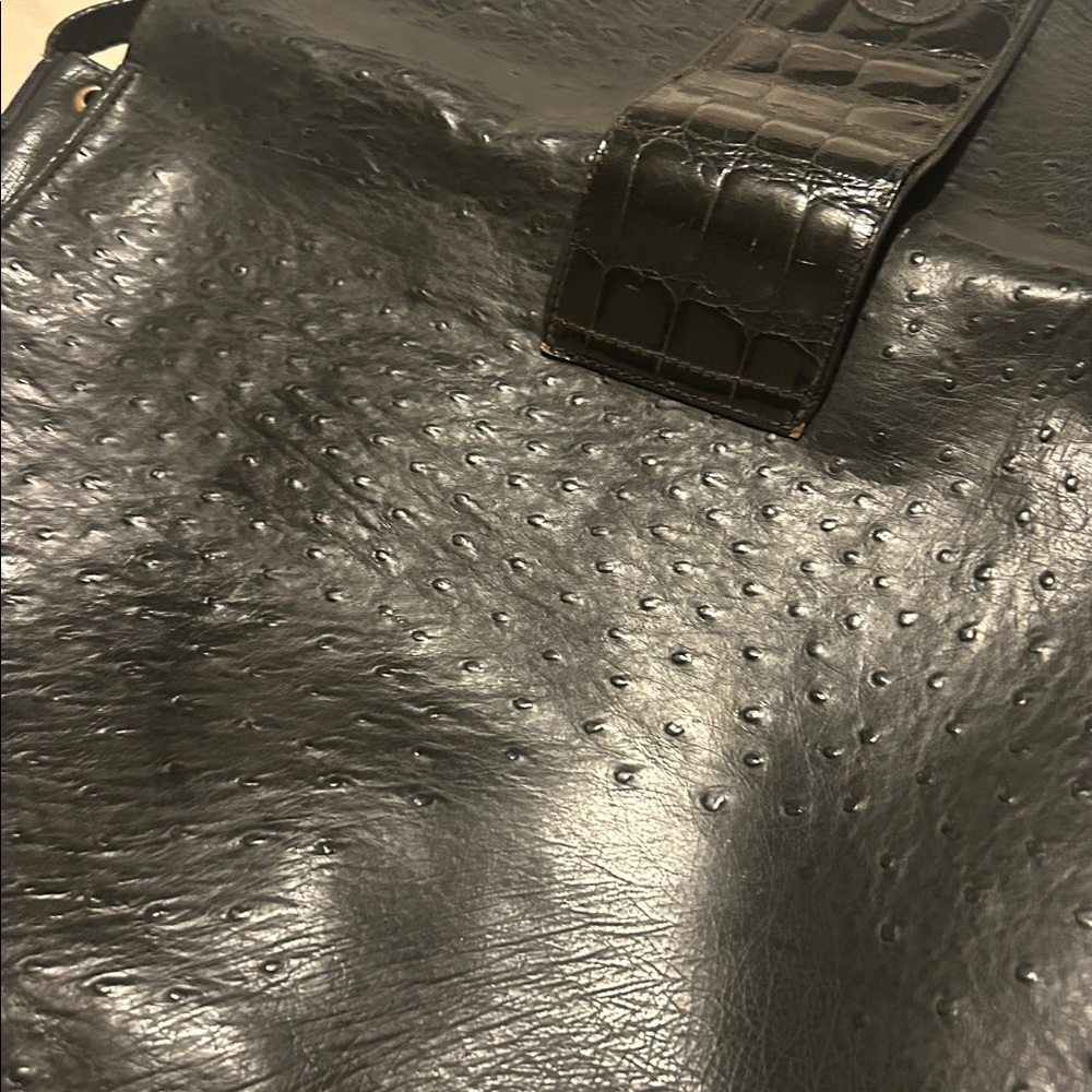 Fendi - Picture 8 of 9
